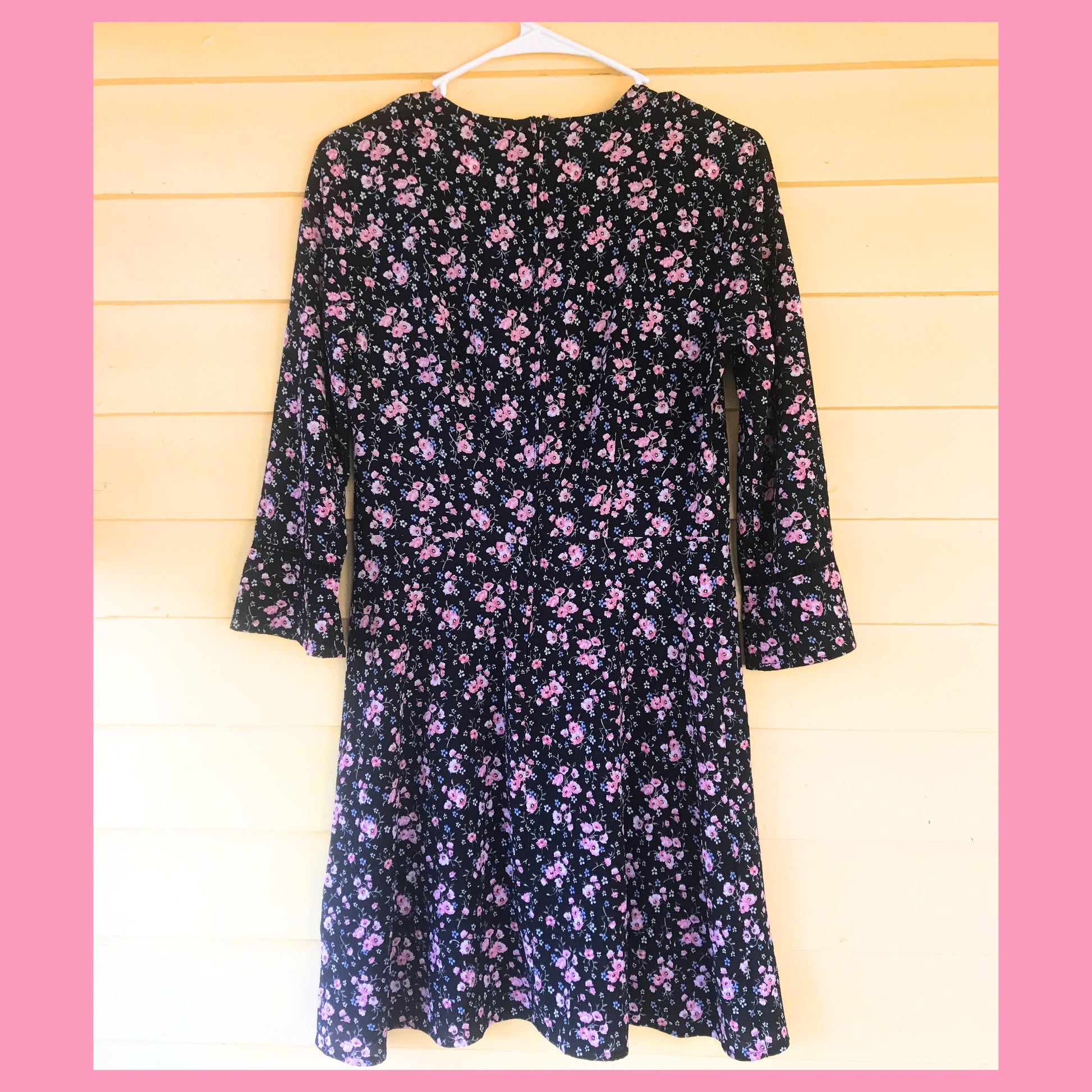 Back view - Peachy Floral 3/4 Sleeve Dress